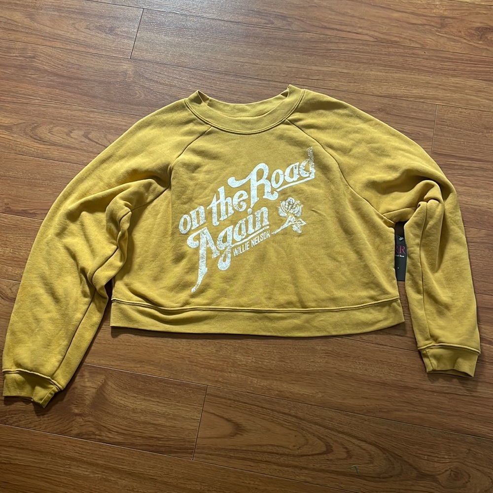 WILLIE NELSON CROPPED SWEATSHIRT!